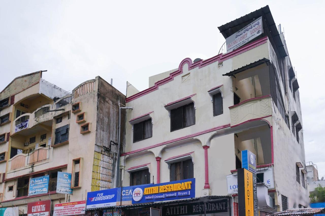 Spot On Sri Sai Lohith Lodge Near Snow World Secunderabad Exterior photo